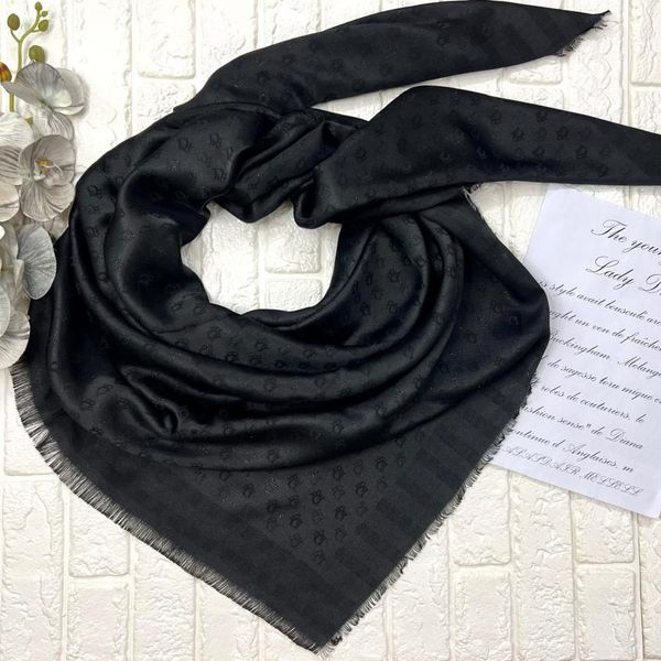روسری مشکی ژاکارد لمه دار دورو وارداتی