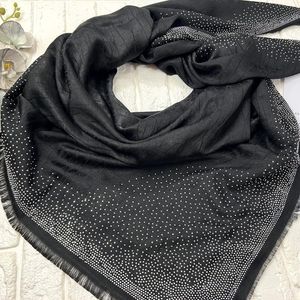 خرید اینترنتی روسری مجلسی  مشکی طرح دار ، حاشیه نگین دار  ، نگین اتریشی ،  ژاکارد ، قواره 140 