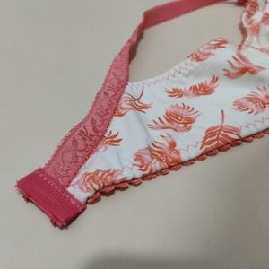 سوتین نخی پنبه ای کد 03