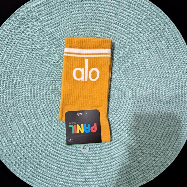 جوراب ساقدار زنانه طرح alo