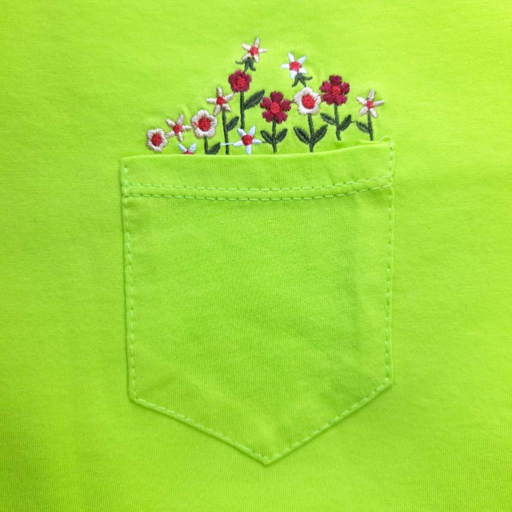 فروش اینترنتی تیشرت طرح جیب گلدار