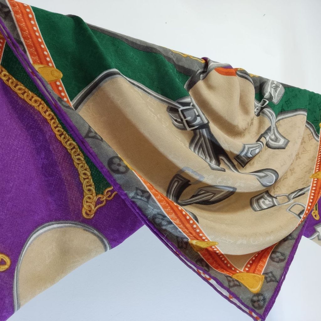 خرید اینترنتی روسری نخی LV پاییزه 