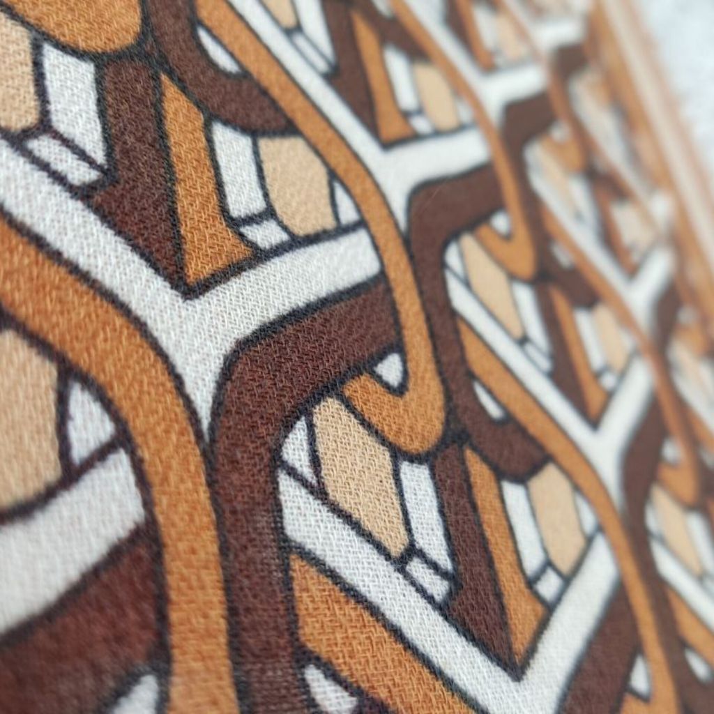 فروش اینترنتی شال نخی پاییزه ریشه پرزی