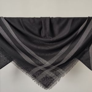 فروش اینترنتی روسری مشکی لمه قواره 140