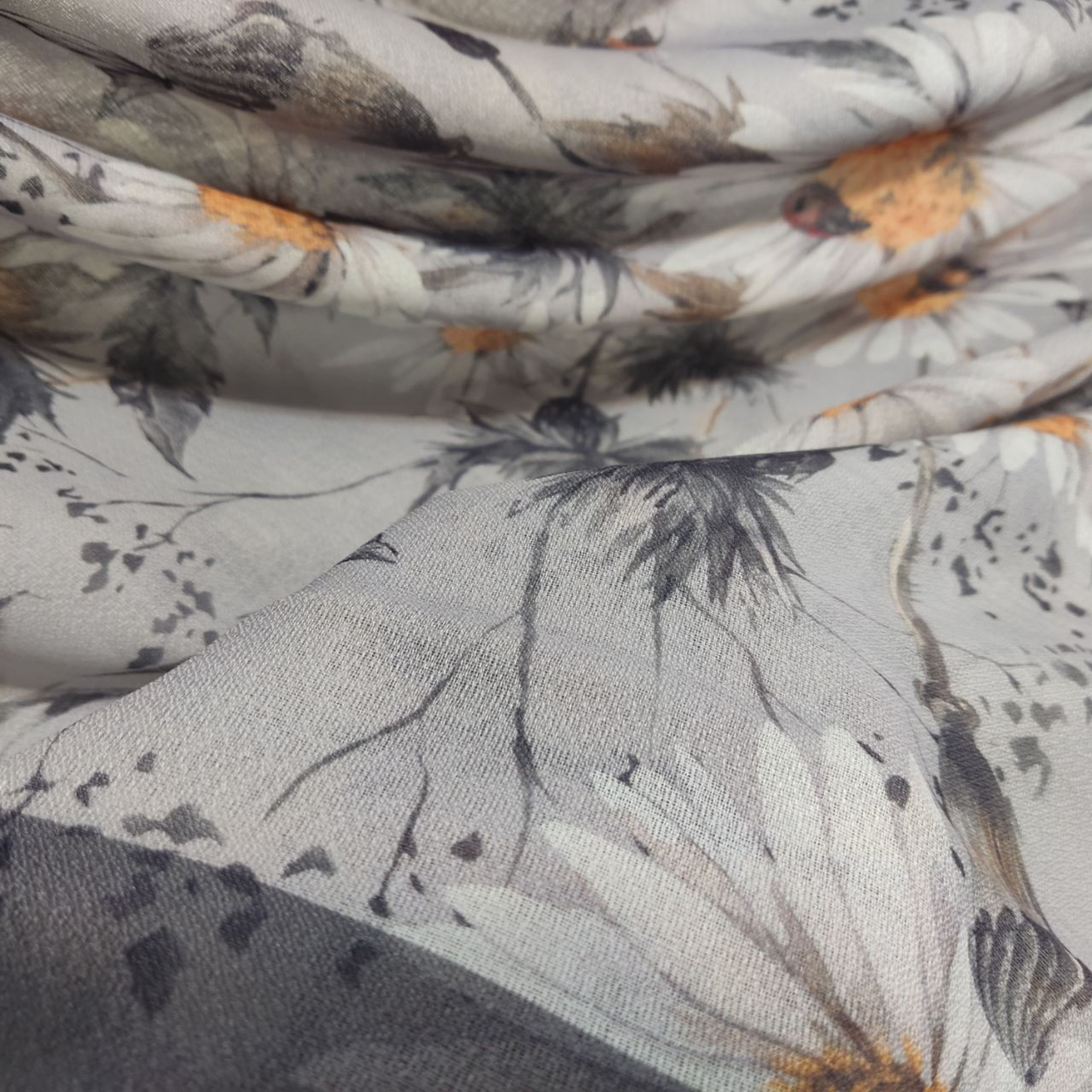فروش اینترنتی روسری نخی   گلدار 