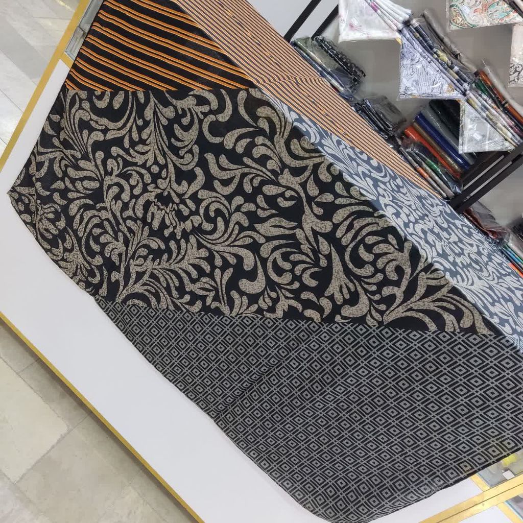 خرید اینترنتی روسری نخی.    قواره 120.    دور دست دوز 