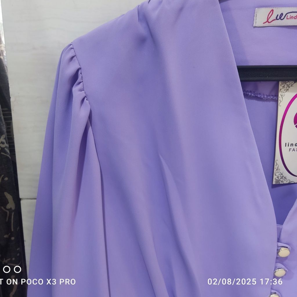فروش اینترنتی شومیز کراپ پردکمه کد 1024