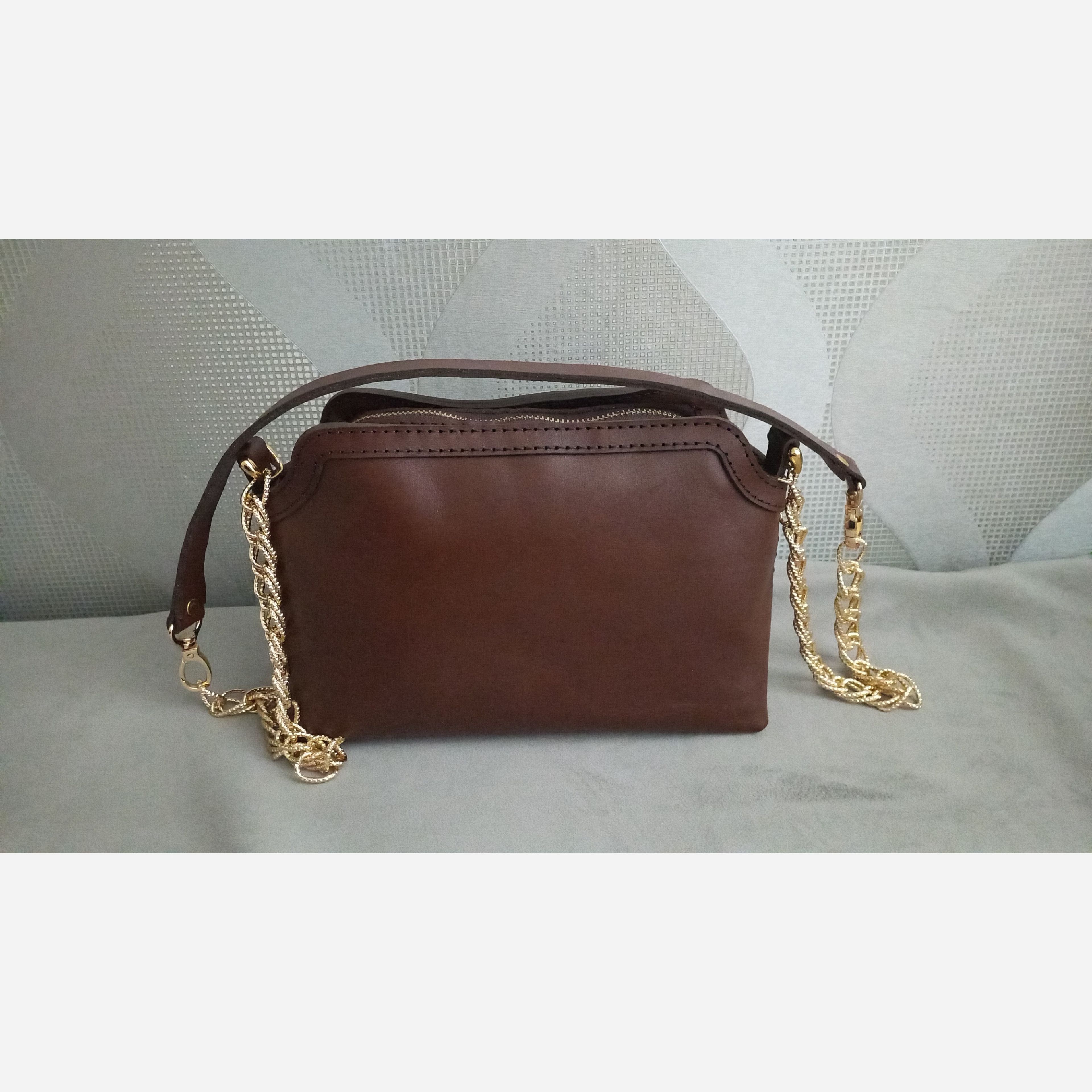 مشخصات کیف مجلسی زنانه چرم طبیعی