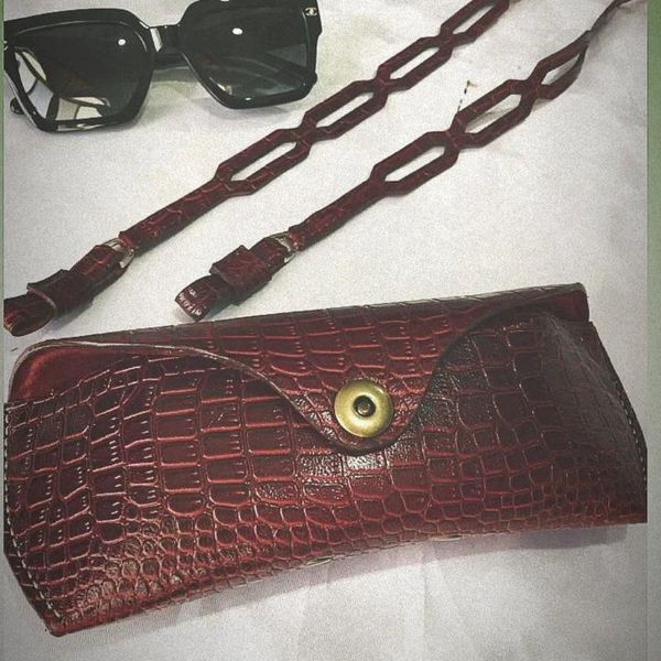 قاب عینک جای عینک بند عینک