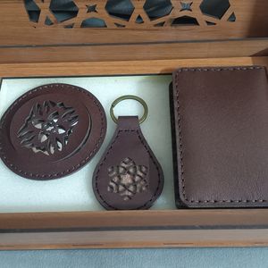 قیمت ارزان ست کیف کارت جاسوییچی و قاب آینه چرم