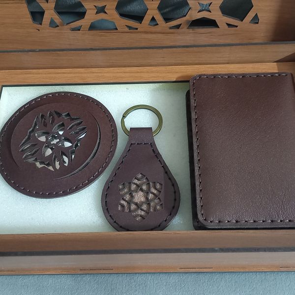 ست کیف کارت جاسوییچی و قاب آینه چرم