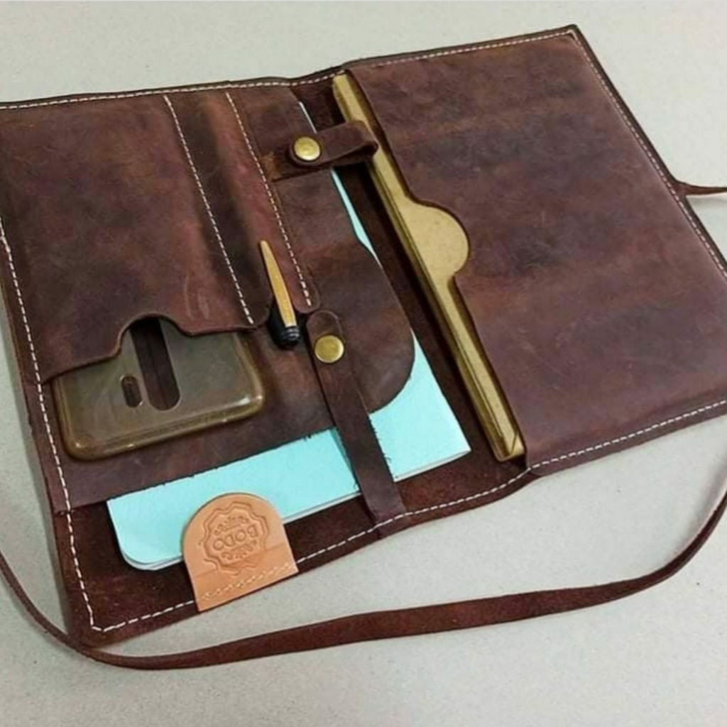 خرید اینترنتی کلاسور چرم طبیعی دستدوز