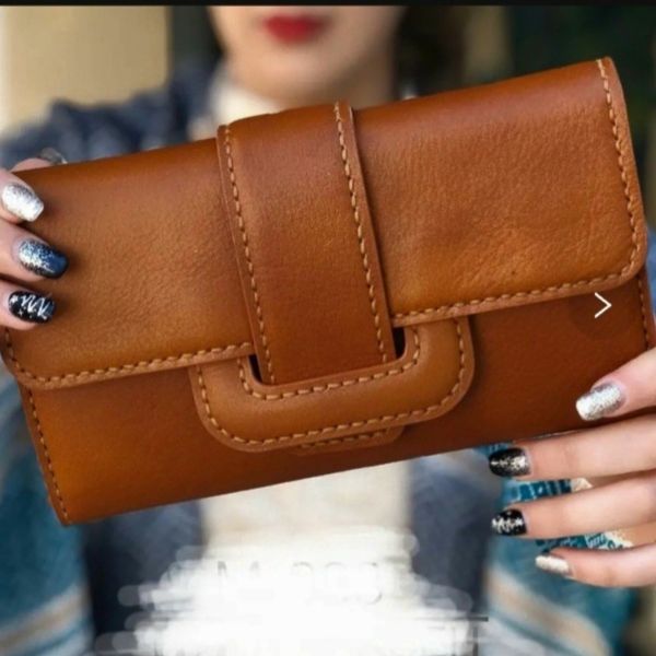 کیف پول و موبایل دستی زنانه چرم طبیعی کد 02