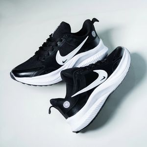 فروش اینترنتی کفش ورزشی زنانه Nike مدل Taban