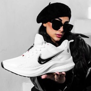 مشخصات کفش ورزشی زنانه Nike مدل Taban