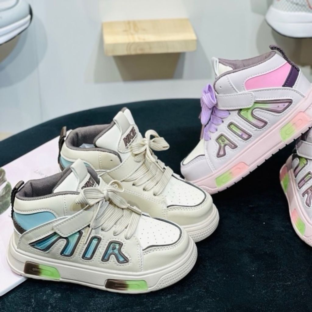 خرید انلاین کتونی بچگانه نیمساق طرح Air برند Kids کد 100401