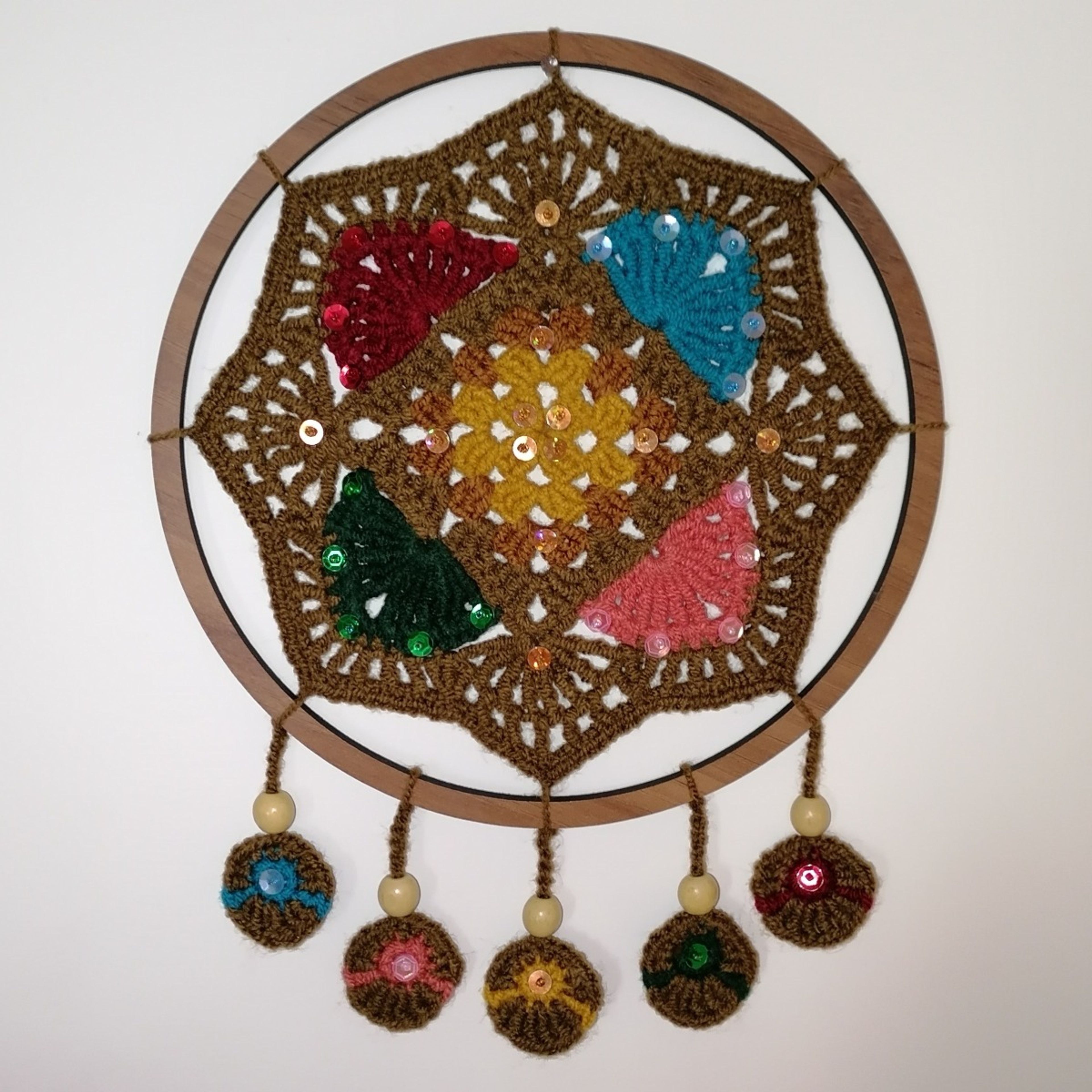 خرید اینترنتی دیوارکوب پنجره گ‌رنگی