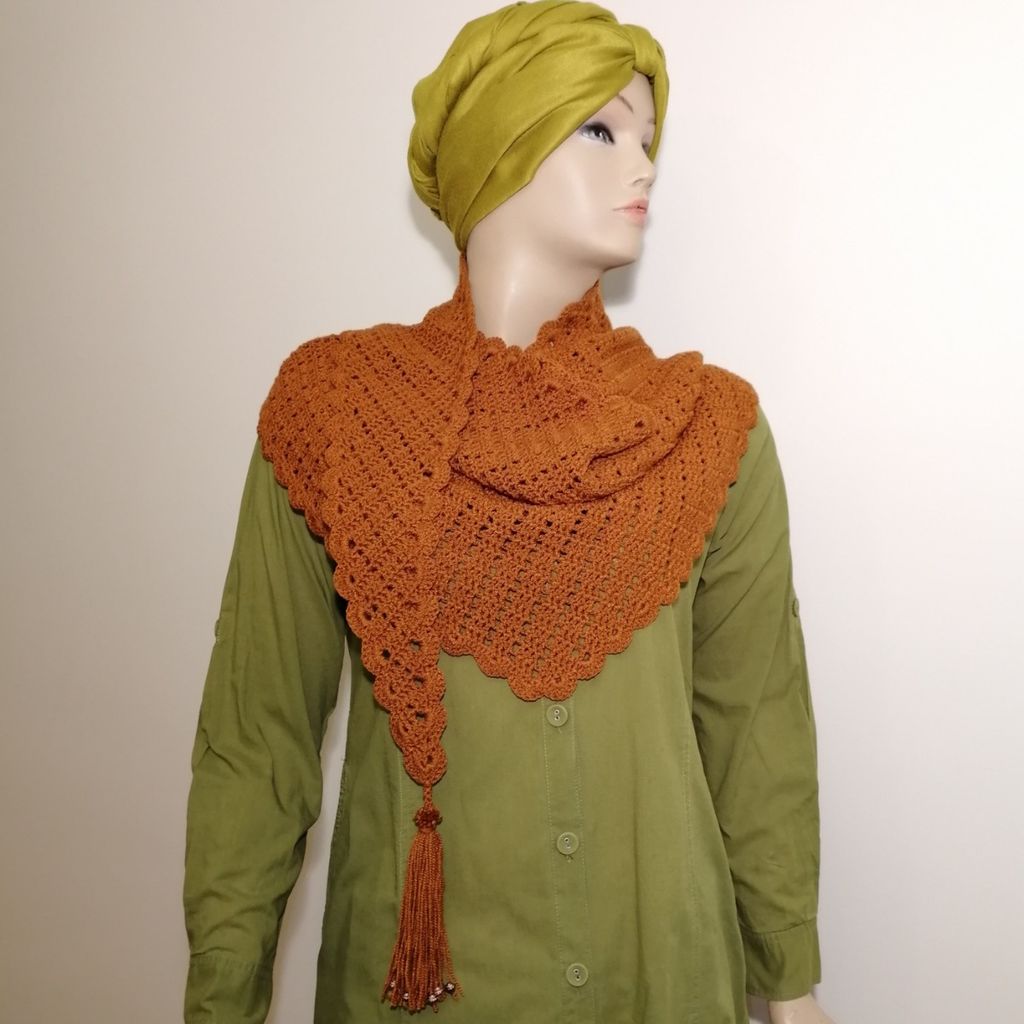 قیمت شالگردن سه‌گوش نامنظم با منگوله‌ی بلند کد 15