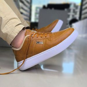 خرید اینترنتی کفش تخت Zara مردانه مدل Kiyan (2 رنگبندی)