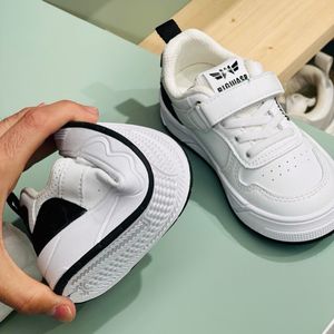 خرید اینترنتی قیمت ونس بچگانه  طرح BIGWASP برند LTDUCK کد 110707