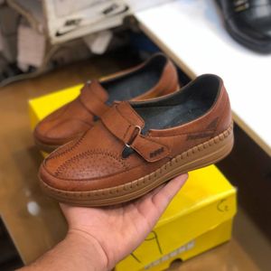 خرید انلاین کفش طبی چرم زنانه چسبی رنگ عسلی