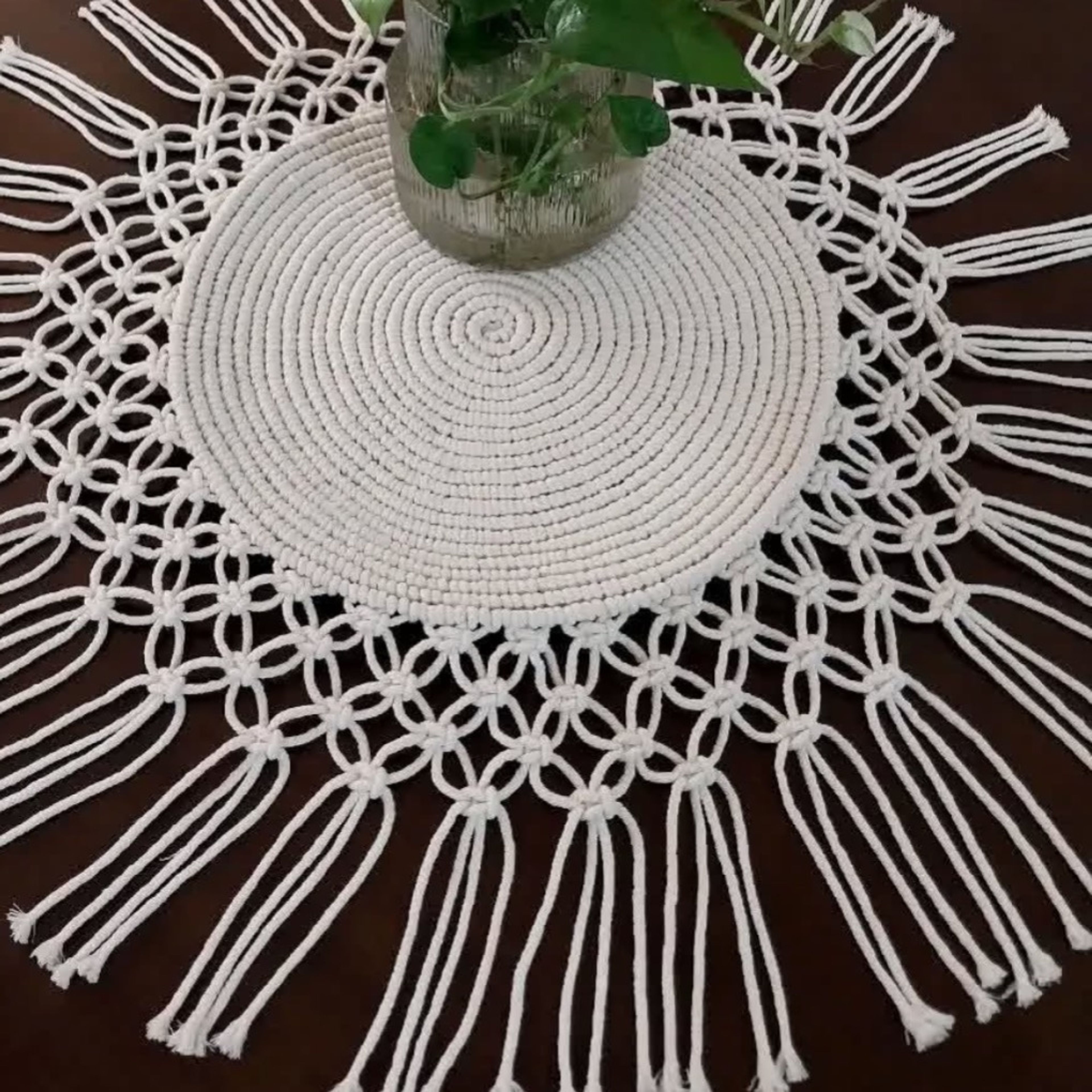 خرید انلاین رومیزی‌مکرومه بافی مدل خورشید