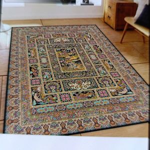 روفرشی مخمل شانل کشدوزی شده