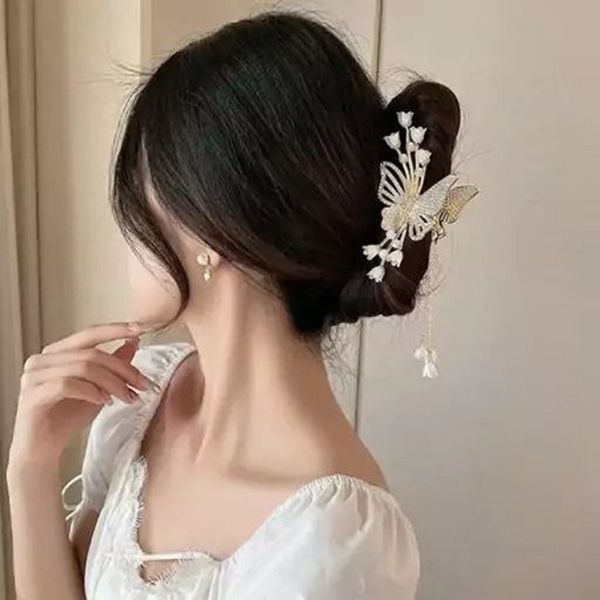 کلیپس مجلسی پروانه آویزدار کد 6532