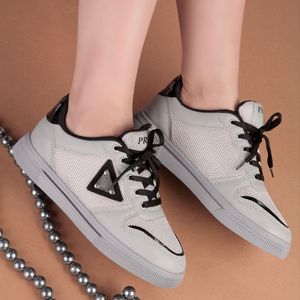 قیمت ارزان کفش کتونی مدل پرادا زنانه و دخترانه در رنگبندی کامل