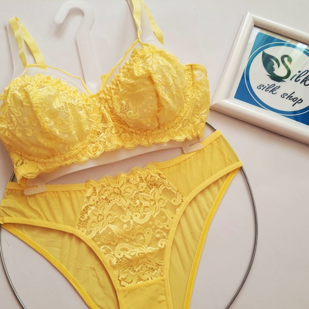 فروش اینترنتی ست شورت و سوتین گیپور توی فنردار هارنسی