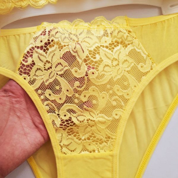 ست شورت و سوتین گیپور توی فنردار هارنسی کد 01