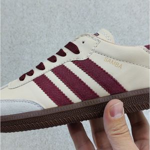 خرید انلاین کتونی آدیداس سامبا Adidas Samba کیفیت بالا و مشابه با طرح اصلی 