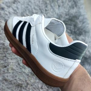 فروش اینترنتی کتونی آدیداس سامبا Adidas Samba با کیفیت مشابه نمونه اصلی 