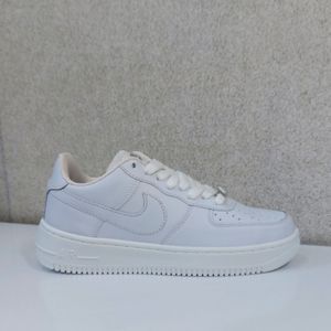 فروش اینترنتی کتونی نایک ایرفورس Nike Airforce1 سایز 37 تا 40