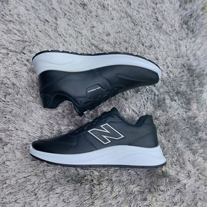 خرید انلاین کتونی نیوبالانس New Balance سایز 37 تا 40 بسیار شیک