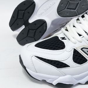 خرید اینترنتی کتونی نیوبالانس 9060 New balance بالاترین کیفیت موجود در بازار