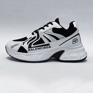 قیمت ارزان کتونی بالنسیاگا Balenciaga شیک و سبک