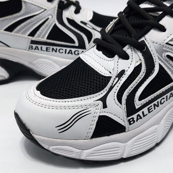 کتونی بالنسیاگا Balenciaga شیک و سبک