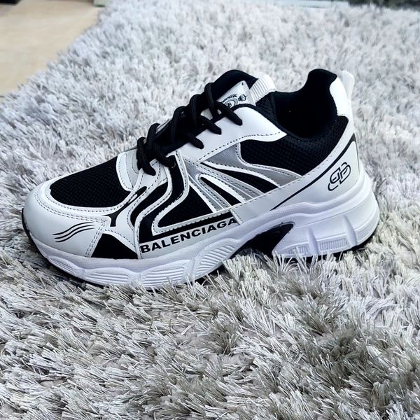 کتونی بالنسیاگا Balenciaga شیک و سبک