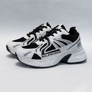 مشخصات کتونی بالنسیاگا Balenciaga شیک و سبک