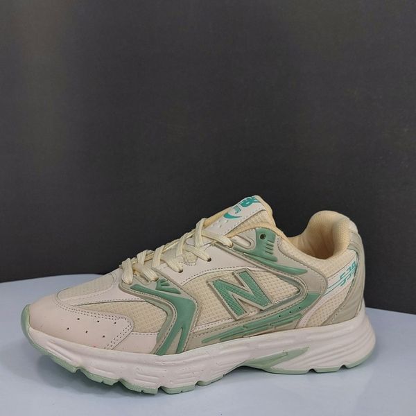 کتونی نیوبالانس 530 new balance بسیار سب