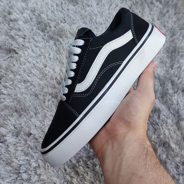 کتونی ونس مشکی خط سفید Vans