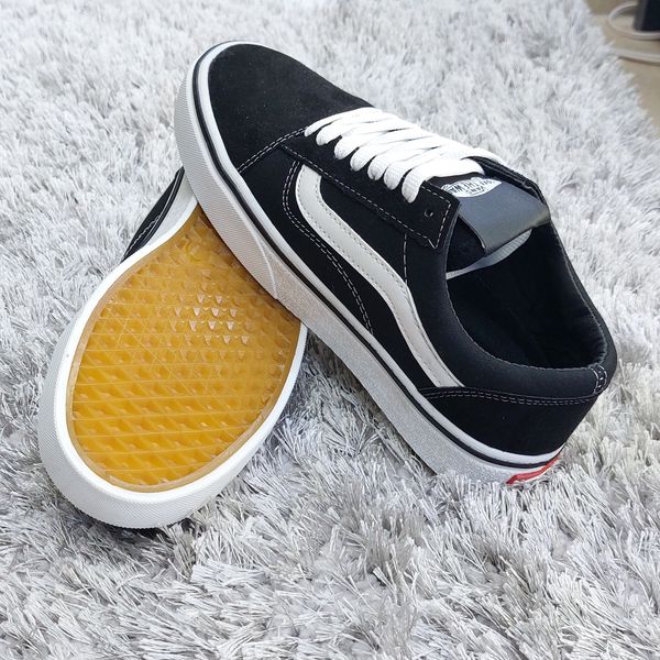 کتونی ونس مشکی خط سفید Vans