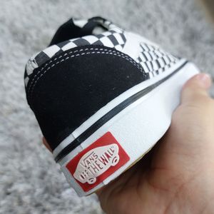 مشخصات کتونی ونس شطرنجی Vans 