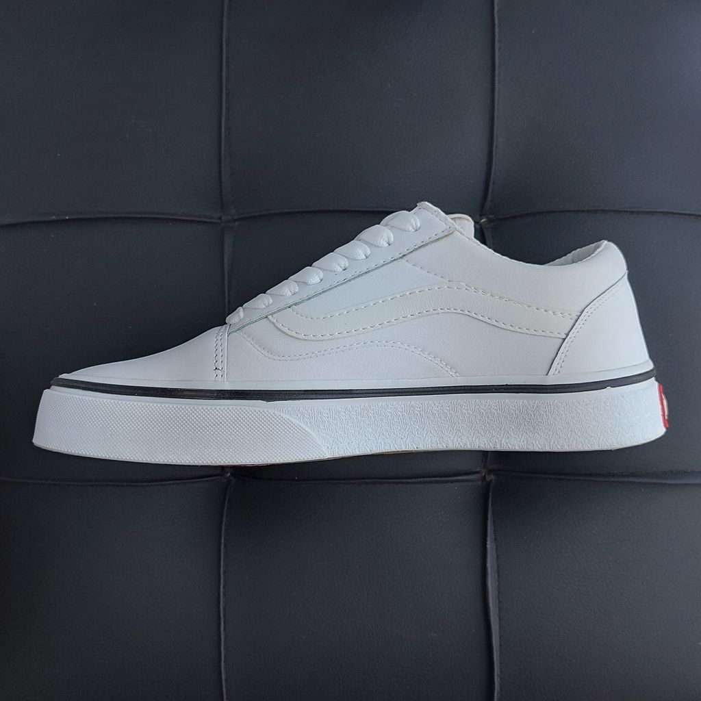 خرید اینترنتی کتونی ونس تمام سفید Vans 