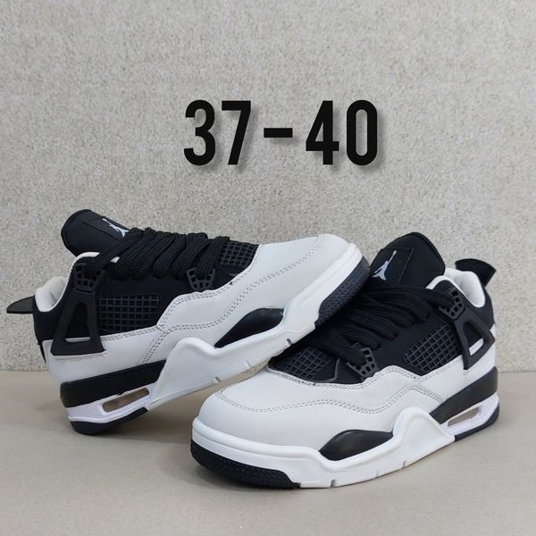 کتونی نایک جردن 4 سفید مشکی Nike J4