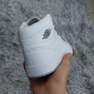 خرید اینترنتی کتونی نایک ایر جردن 1 ساق بلند سفید Nike Air Jordan1