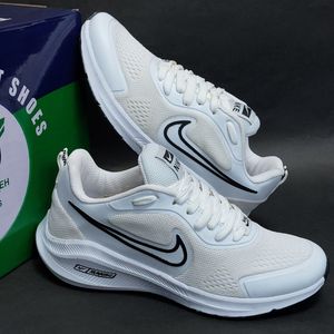 قیمت ارزان کتونی نایک زوم سفید Nike Zoom بالاترین کیفیت موجود در بازار