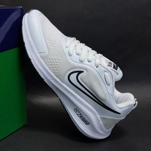 خرید اینترنتی کتونی نایک زوم سفید Nike Zoom بالاترین کیفیت موجود در بازار