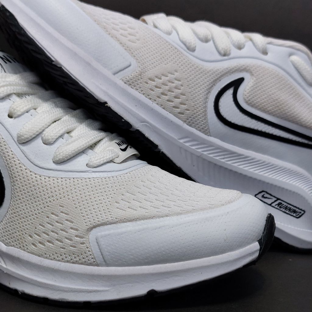 قیمت کتونی نایک زوم سفید Nike Zoom بالاترین کیفیت موجود در بازار